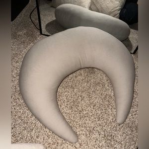 Snuggle me organic, Baby/breastfeeding support pillow.